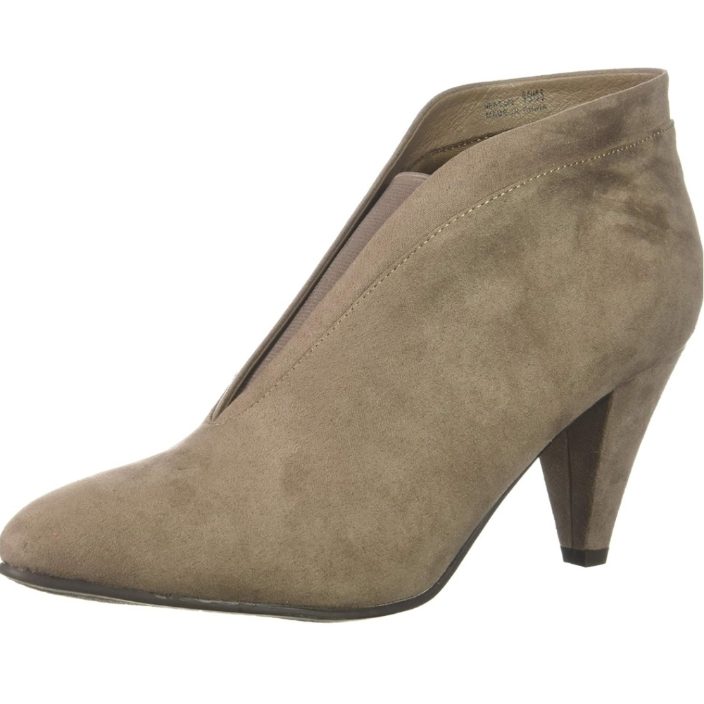 CL By laundry Elegant Tan Women's Heeled Shoes, 7.5